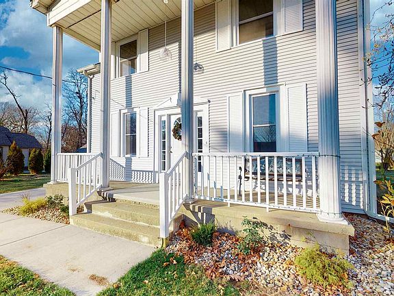 4th image of 106 Lawndale Ave