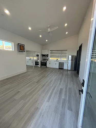 800 E Warren Ave #808 Photo 1