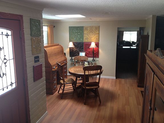 4th image of 1701 Bruce Devlin Dr