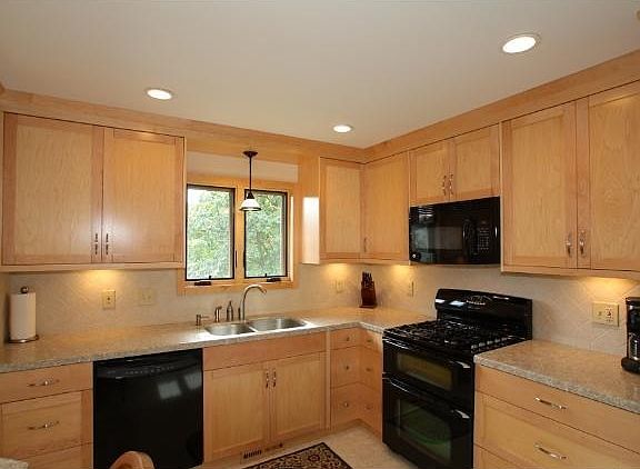 3rd image of 4482 Wedgwood Dr