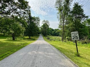 70 Swisco Rd, Clarksburg, PA 15725