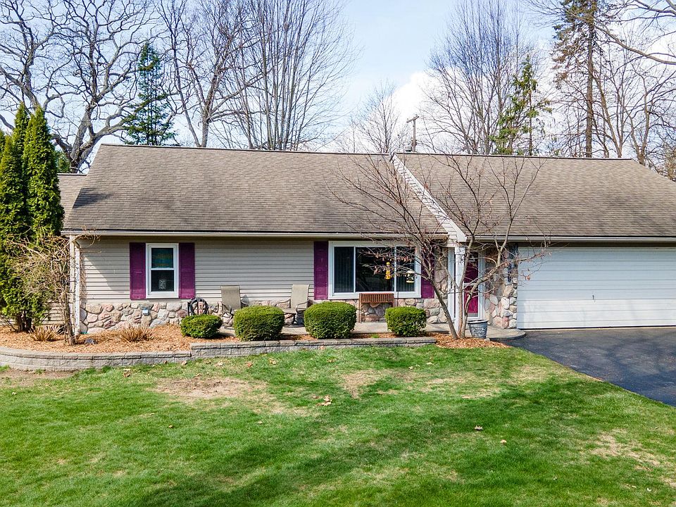 1st image of 2941 Silverhill Dr
