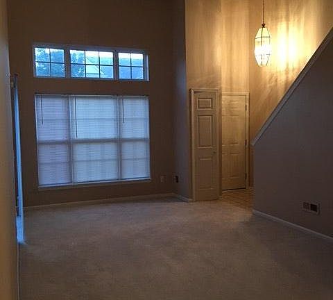 5th image of 17104 Addington Dr #1