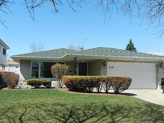 1st image of 10716 S Lacrosse Ave