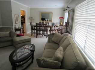 204 Trappers Pl, Charleston, WV 25314