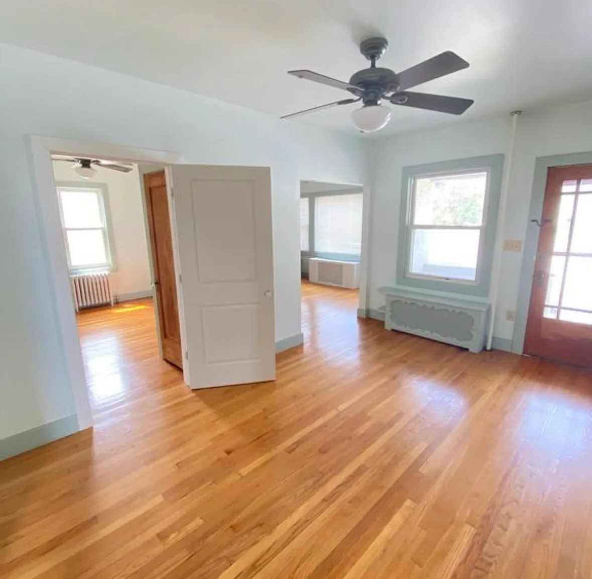 2 bed, 1215 sqft, $1,450 — Photo 4