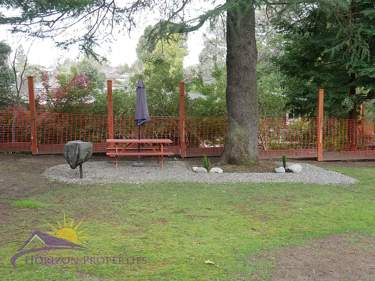 4908 Gastman Way — Photo 32