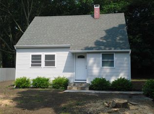 40 Oakland Dr N, Riverhead, NY 11901