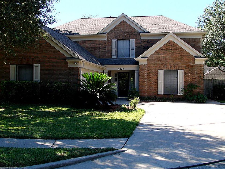 1st image of 466 Everington Dr