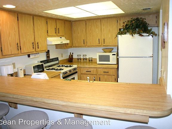 4th image of 105 Club House Blvd