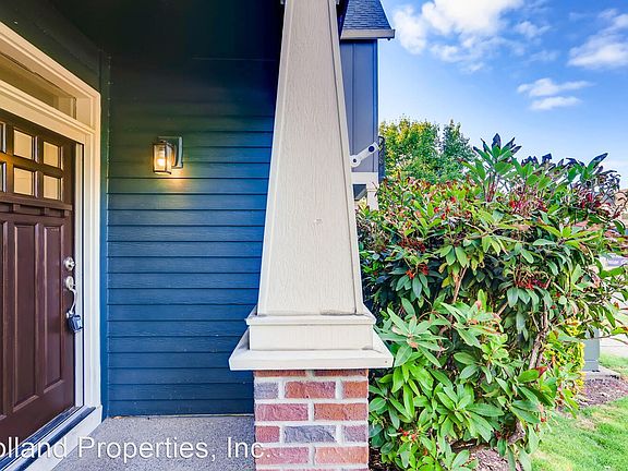 3rd image of 931 SE Albertine St