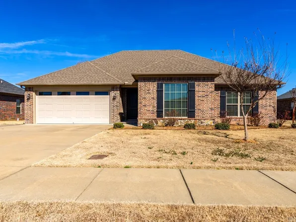 1615 Sylar Cir, Conway, AR 72034