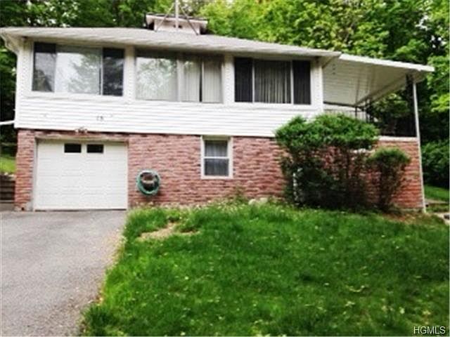 2nd image of 15 Lee Ave