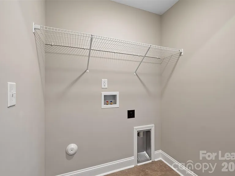 1007 Sioux St — Photo 25