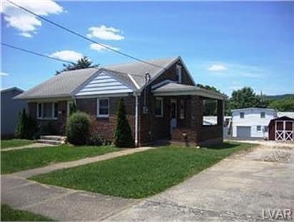 4th image of 1390 Jefferson St
