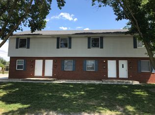 46 Circle Dr, Chatham, IL 62629