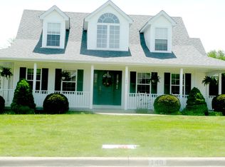 140 E Park Ridge Dr, Bolivar, MO 65613