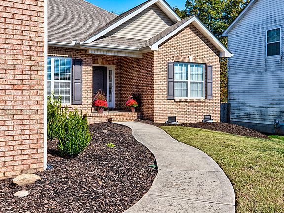 4th image of 4348 Edenfield Dr