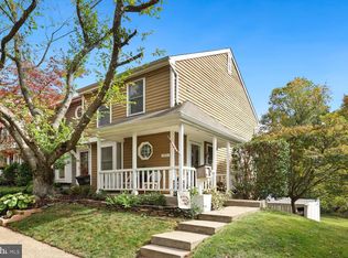 1651 Poplar Grove Dr, Reston, VA 20194