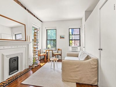 144 Saint Marks Ave APT 4B, Brooklyn, NY, 11217