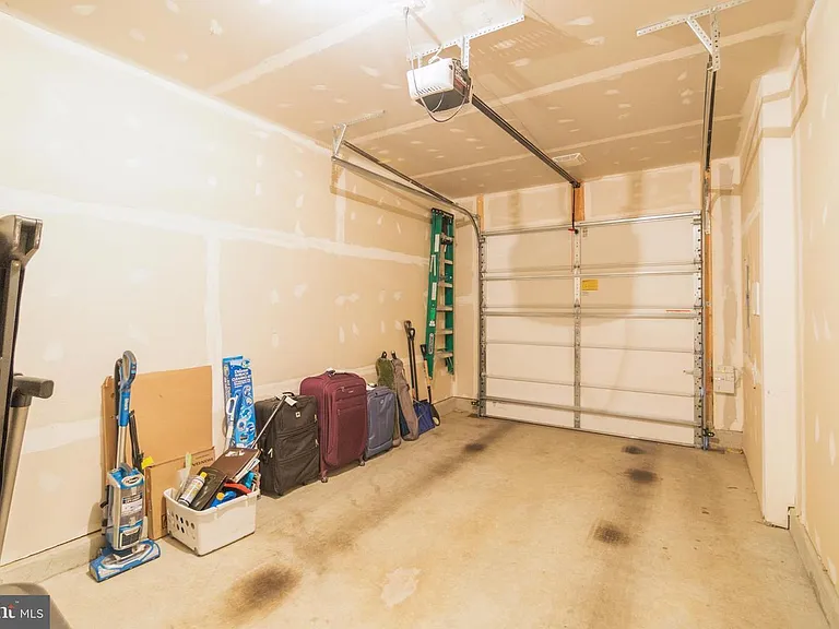 13528 Waterford Hills Blvd — Photo 25