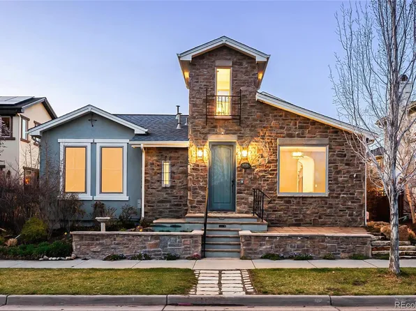 9715 E 33rd Avenue, Denver, CO 80238