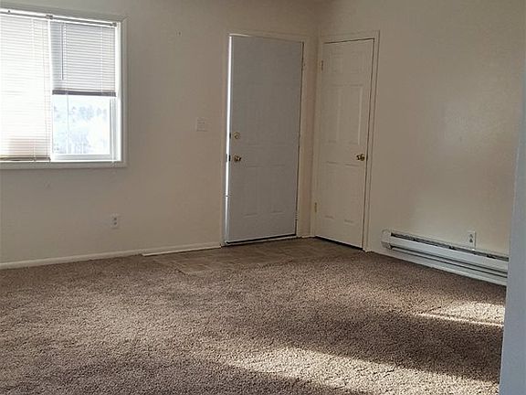 3rd image of 614 High Park Way APT A