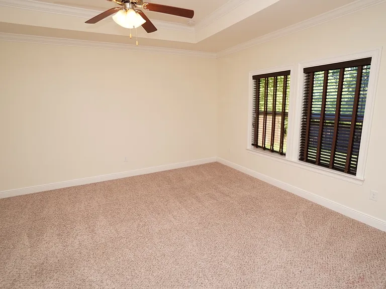 5020 Pretty Way — Photo 15