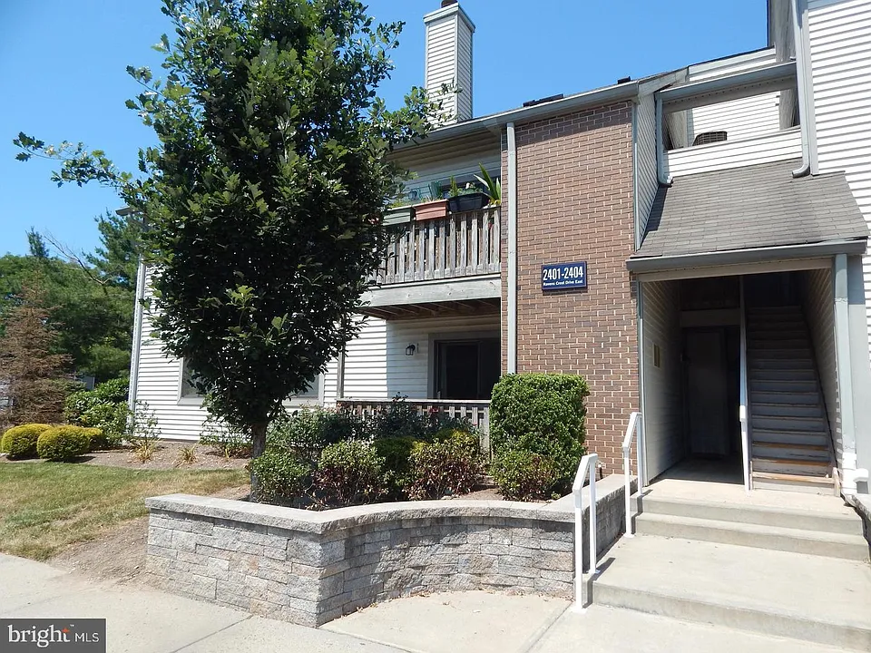 2401 Ravens Crest Dr #2401