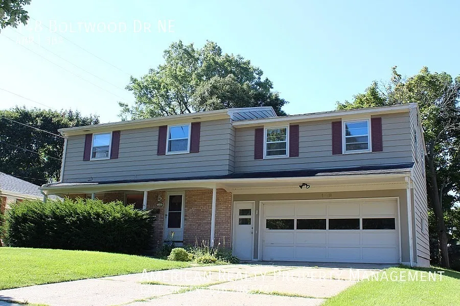 4 bed, 2.5 bath, 2062 sqft, $2,200 — Photo 1