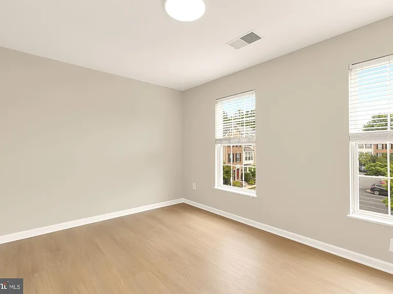 4284 Wheeled Caisson Sq — Photo 26