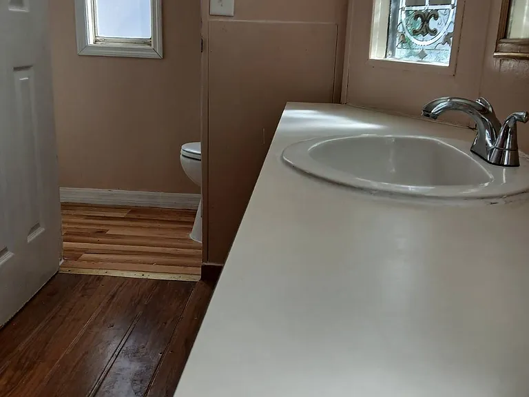 1720 NW 38th Ave #118 — Photo 8