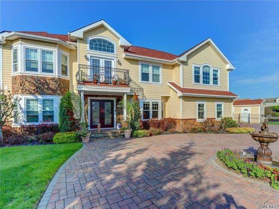 129 Lucinda Dr Babylon Ny 11702 Zillow