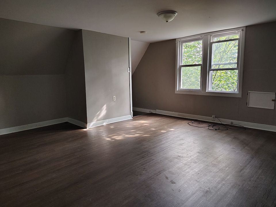 1st image of 2876 N 26th St #2876B