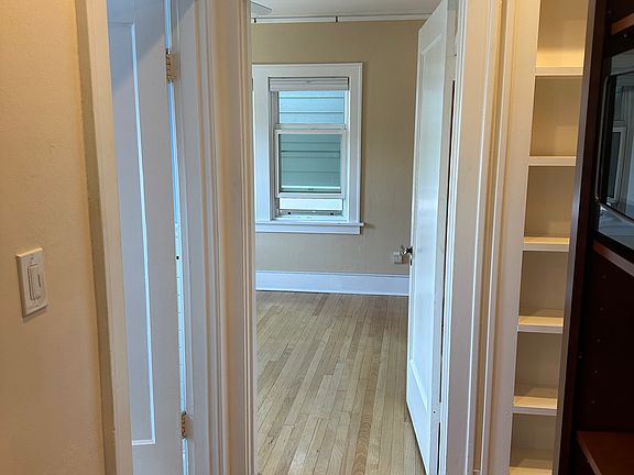 5th image of 1425 SE 24th Ave APT 305