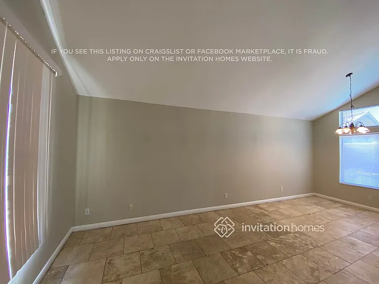 764 W La Pryor Ln — Photo 5