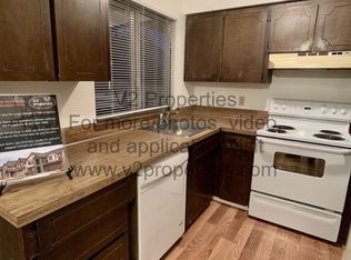 920 NE Village Squire Ave, Gresham, OR 97030