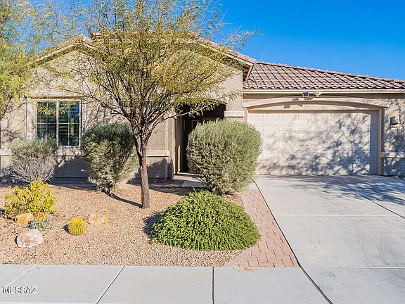 3rd image of 6402 W Willow Falls Way
