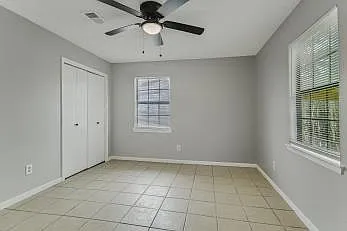 3 bed, 2.0 bath, 1172 sqft, $1,395 — Photo 3
