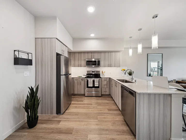 2715 Sunset Ln NE — Photo 31
