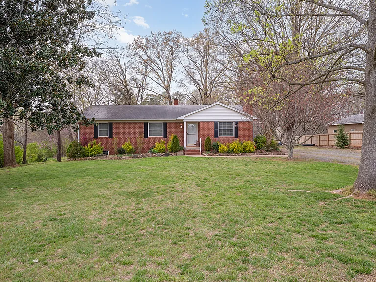 296 Hopewell Church Rd — Photo 9