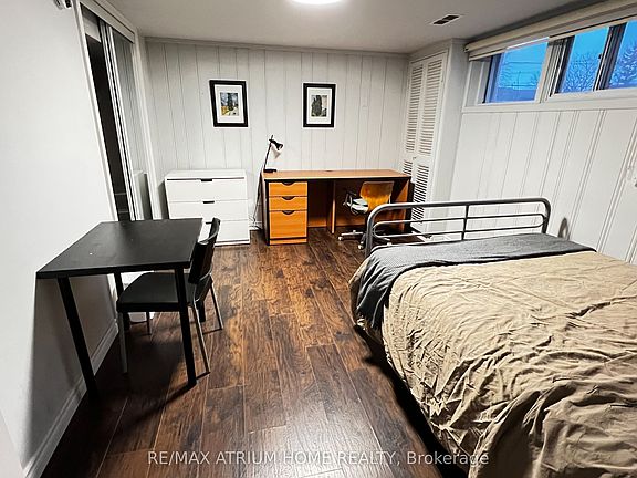 2nd image of 949 Willowdale Ave #B1