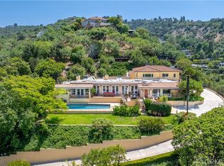 3913 Ventura Canyon Ave, Sherman Oaks, CA 91423
