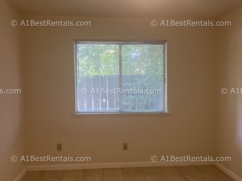 1st image of 205 E Fairmont Ave APT 2