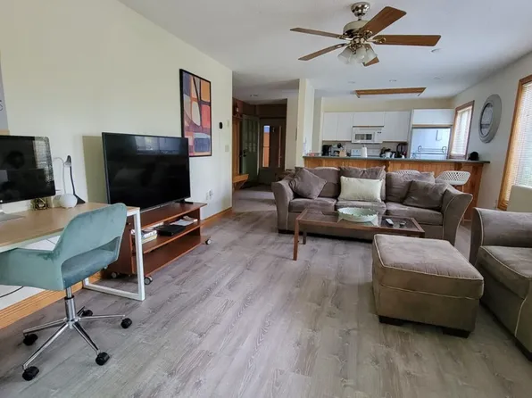 140 Paquette Cir #Id1511368p, Twin Mountain, NH 03595