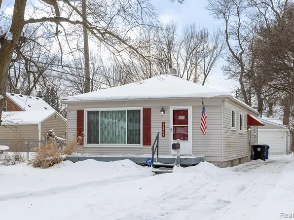 15403 Delaware Ave, Redford, MI 48239