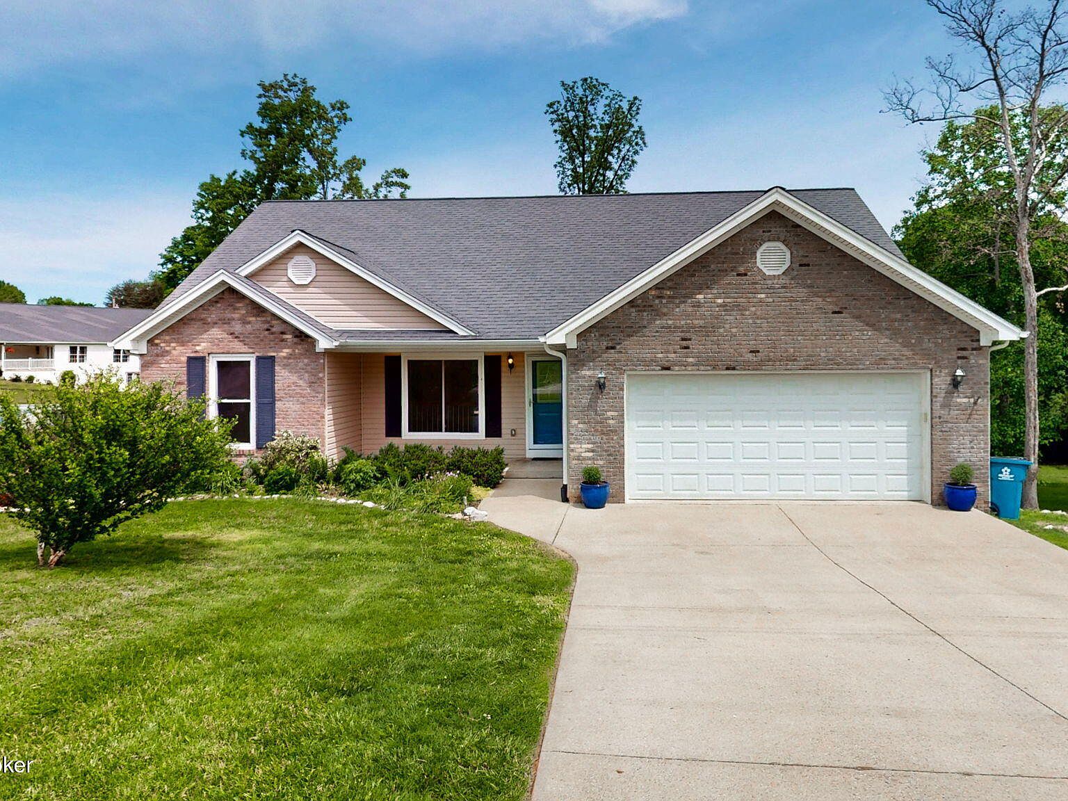 house リスト ① 85 Summitt Dr, Brandenburg, KY 40108 | Zillow