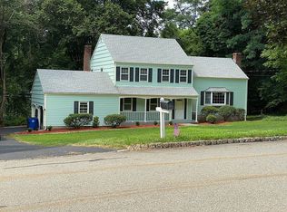 2 Corn Hill Dr, Morristown, NJ 07960