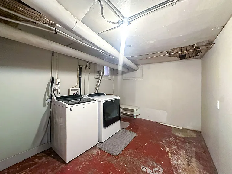 315 N Lincoln St — Photo 40