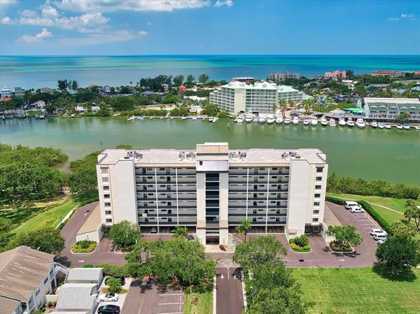 11730 SHIPWATCH DRIVE #702, LARGO, FL 33774